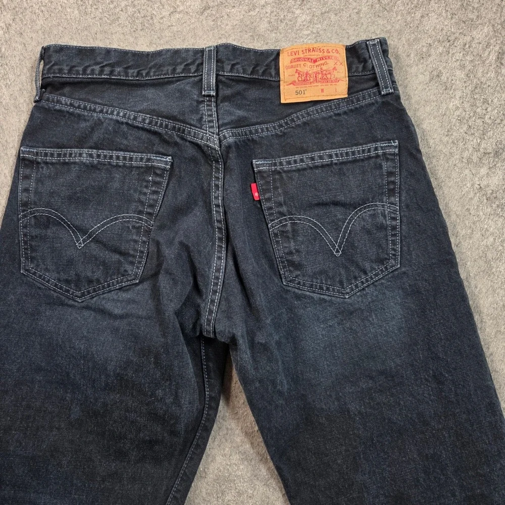 Vintage Levis 501 Original Fit Jeans Mens 31x33 (tag 32x34) Blue Button Fly